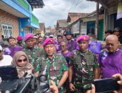 Brigif 4 Marinir dan PT Asia Makmur Bantu Masyarakat Korban Banjir