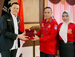 Pelatihan Paralegal Ke-2, Ketum ABR-I Beri Penghargaan Kepada M. Nurullah RS