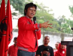 Adian Napitupulu Beri Dukungan ke Sekjen PDI Perjuangan