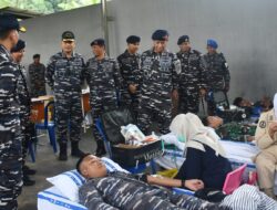 Satgas Trisila 25 Gelar Bakti Sosial dan Bakti Kesehatan TNI AL