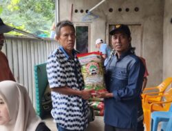 Pemdes Batu Menyan Bagikan Bibit Padi Untuk Petani