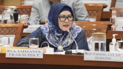 Ina Ammania Salurkan Enam Ekor Sapi Kurban untuk Masyarakat di Tiga Kabupaten