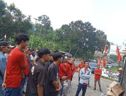 Ratusan Buruh PT SXSI Kembali Unjuk Rasa Tuntut Pembayaran Gaji dan BPJS