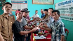 Pemerintah Pekon Srimelati Salurkan BLT DD Tahap Akhir Kepada 16 KPM