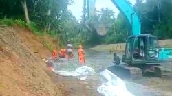 Selesai Dibangun, Proyek Tanggul Kali Way Ngarib Disoal Warga