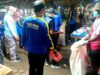 Dinsos Lampung Selatan Bersama Warga Bersih- Bersih Pasar di Desa Sidoharjo