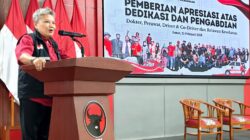 DPP PDI Perjuangan Beri Penghargaan Ratusan Relawan Nakes